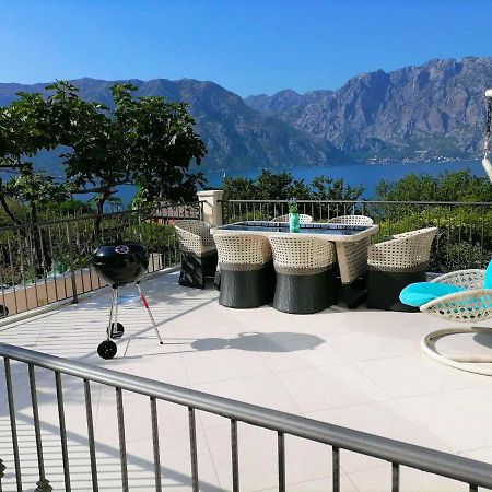 Blue Bay 2 Bedroom Apartment Prčanj Екстериор снимка