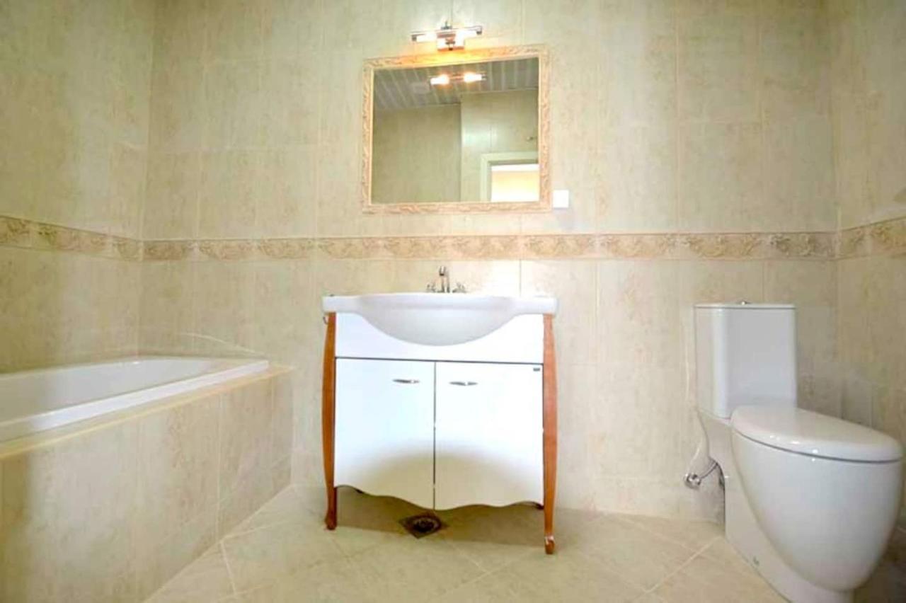 Blue Bay 2 Bedroom Apartment Prčanj Екстериор снимка