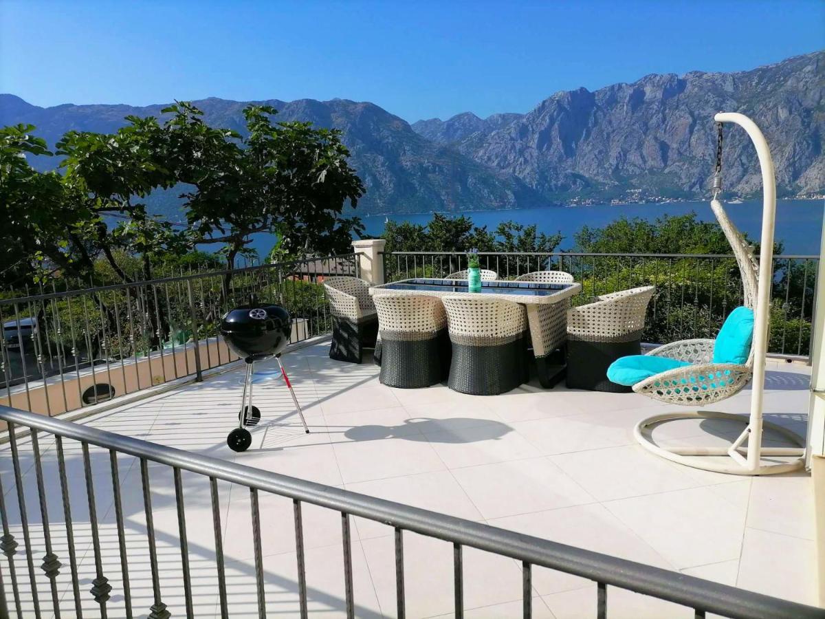 Blue Bay 2 Bedroom Apartment Prčanj Екстериор снимка