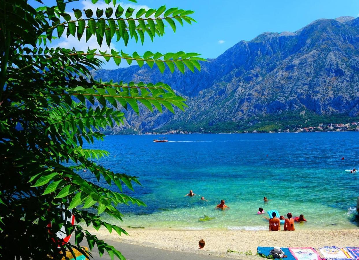 Blue Bay 2 Bedroom Apartment Prčanj Екстериор снимка