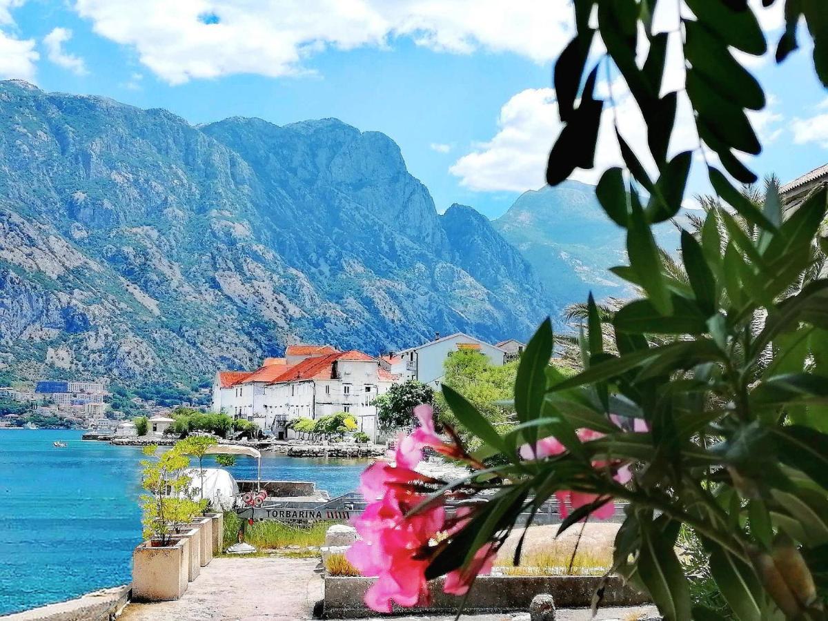 Blue Bay 2 Bedroom Apartment Prčanj Екстериор снимка